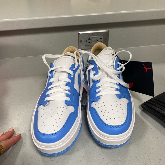 Air Jordan Elevate Low Carolina Blue - Picture 6 of 9